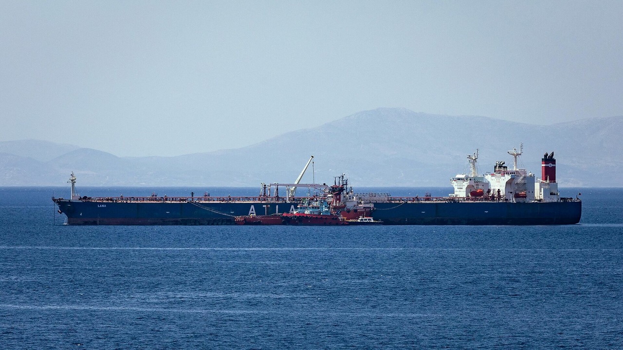 FT: Дания готовится к блокировке танкеров с российской нефтью по плану ЕС